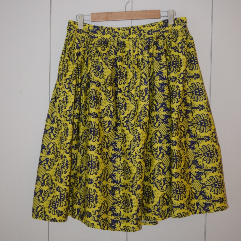 Full Skirt
